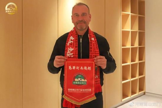 U23亚洲杯分组A组：卡塔尔、澳大利亚、约旦、印尼B组：日本、韩国、阿联酋、中国C组：沙特、伊拉克、泰国、塔吉克斯坦D组：乌兹别克斯坦、越南、科威特、马来西亚罗马诺：格列兹曼专注于马竞 他不会在冬窗加盟曼联罗马诺在今天的专栏中谈到了格列兹曼，直接指出法国球星只想留在马德里竞技，和曼联没有联系。